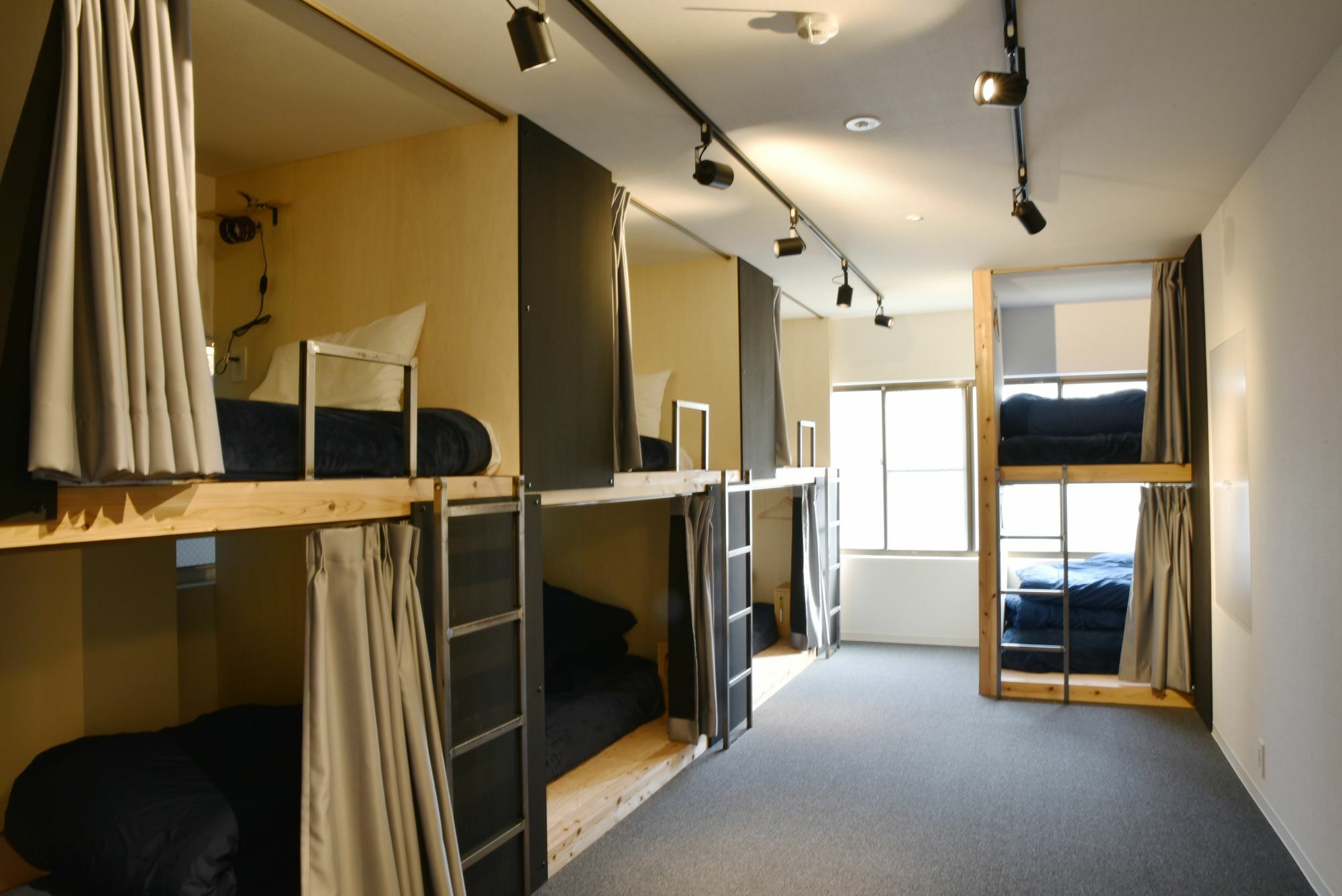 Tomarigi Hostel Cafe Bar Kōchi المظهر الخارجي الصورة
